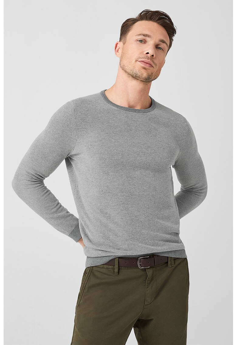 Bluza cu decolteu la baza gatului