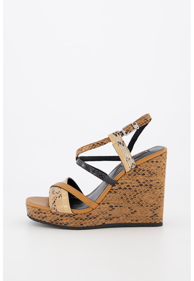 Sandale cu talpa wedge si imprimeu cu aspect de piele de reptila Lucy