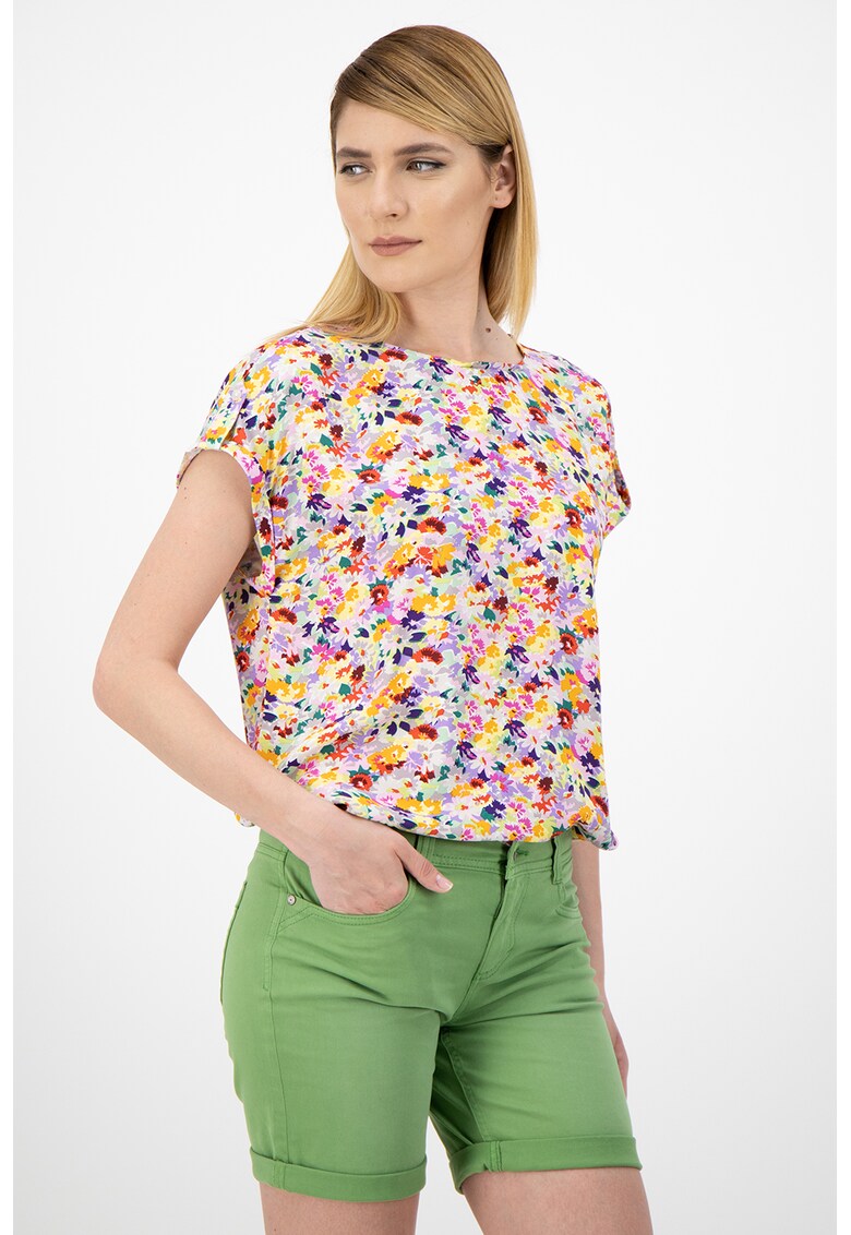 Bluza lejera cu model