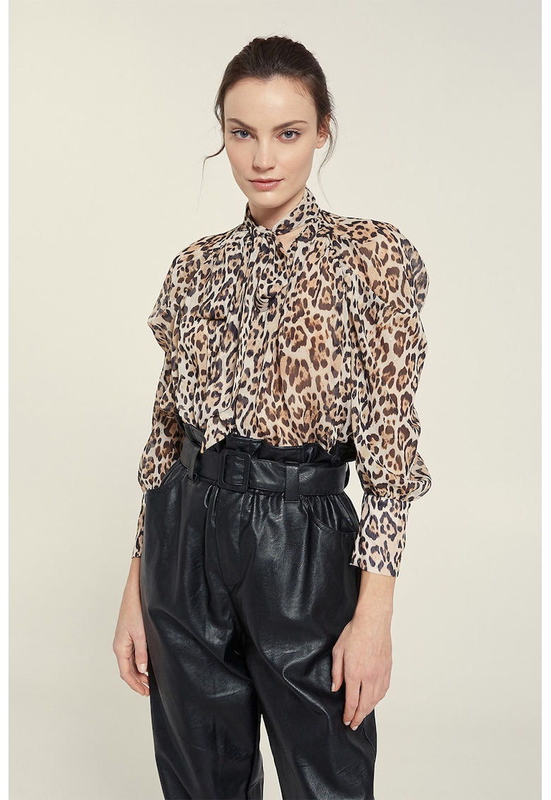 Bluza cu animal print si detaliu funda