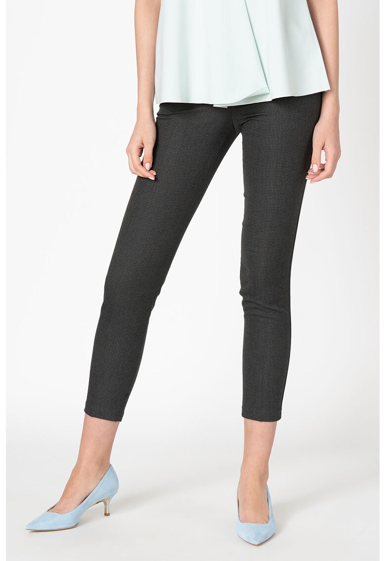 Pantaloni conici cu buzunare