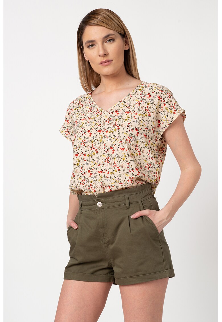 Bluza cu decolteu in V si model floral Tricky