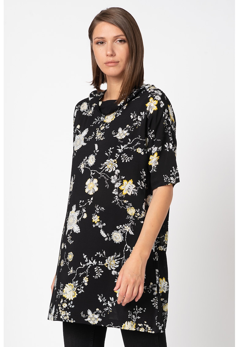 Rochie mini cu model floral si maneci cazute
