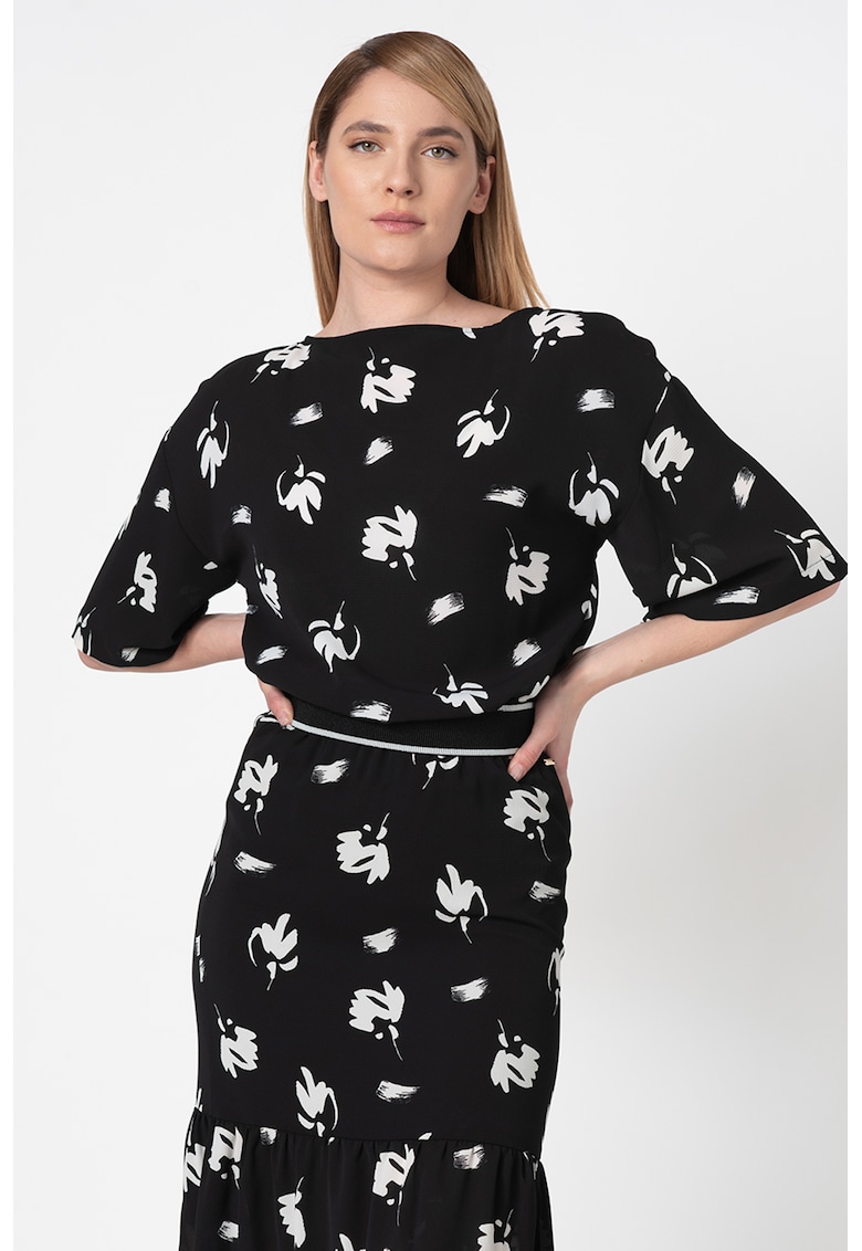 Bluza cu imprimeu floral si maneci cazute