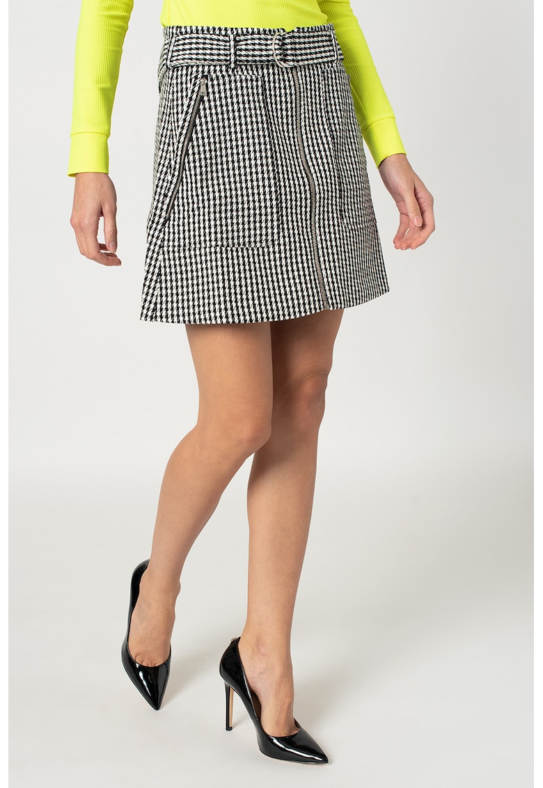 Fusta mini cu croiala in A si imprimeu houndstooth