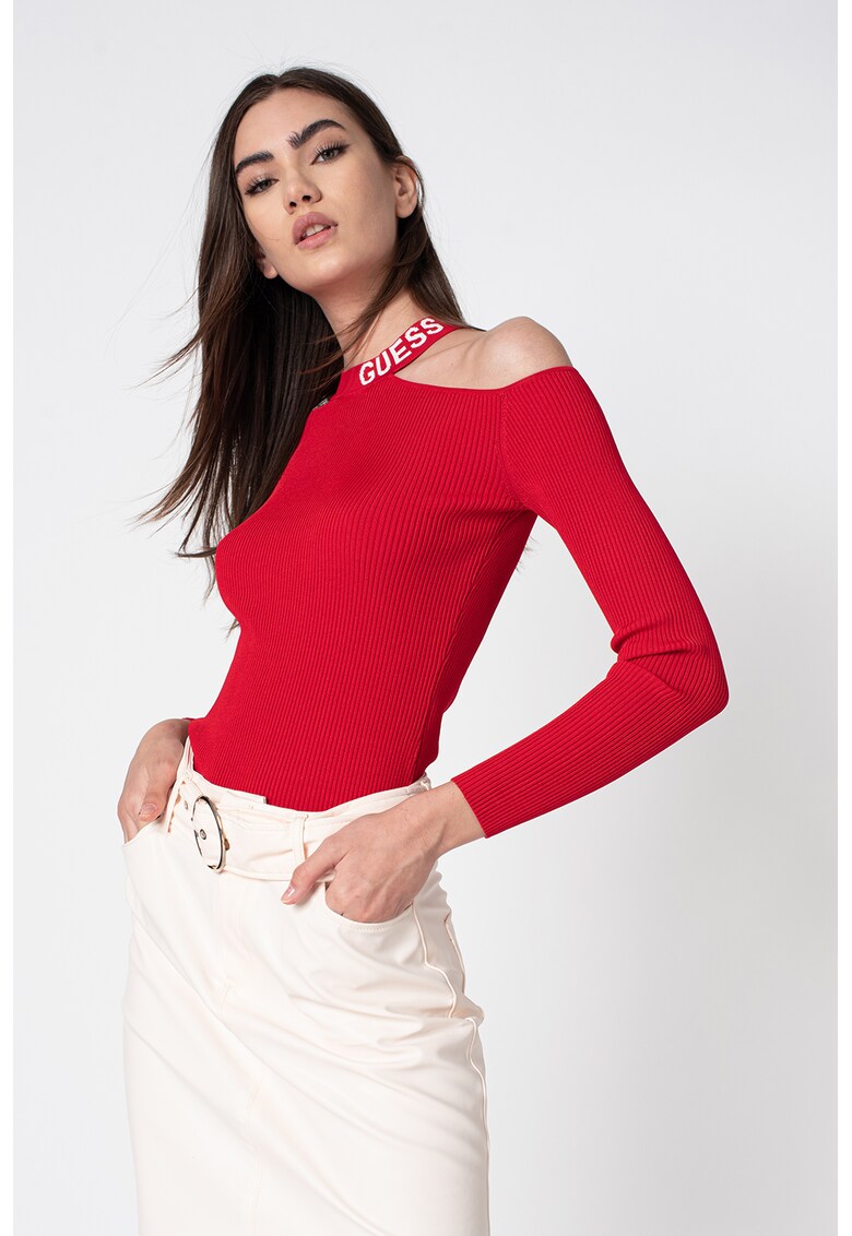Pulover slim fit cu striatii si decupaj pe umar