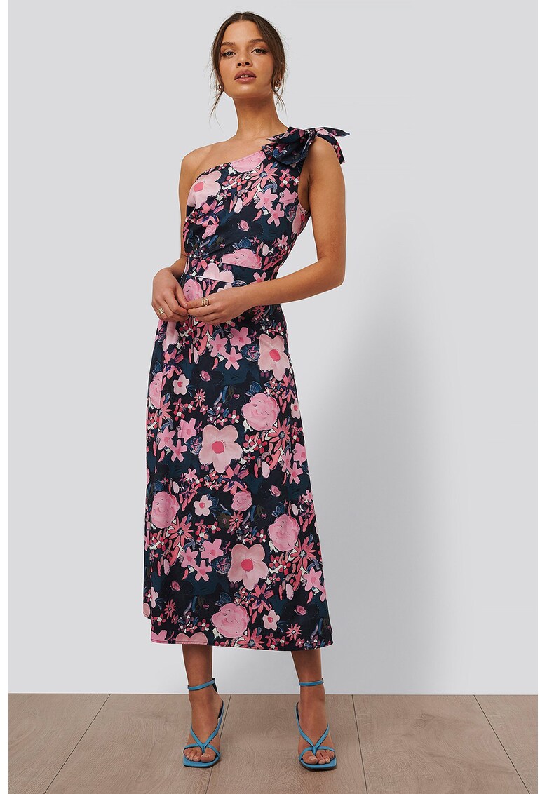 Rochie cu decolteu pe umeri si imprimeu floral