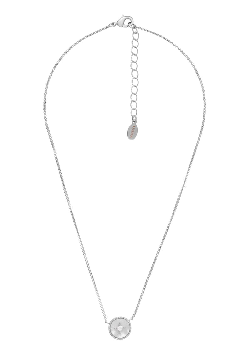 Colier cu pandantiv de metal