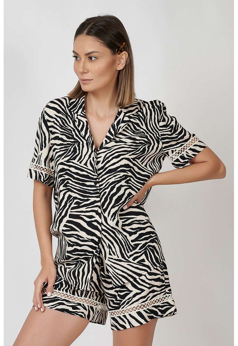 Pijama scurta cu imprimeu zebra