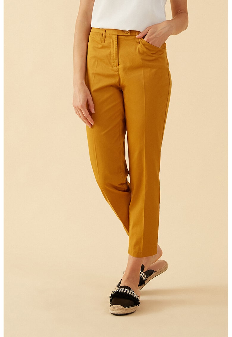 Pantaloni crop cu croiala conica