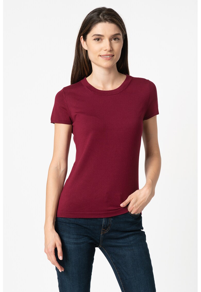 Tricou tricotat fin - cu decolteu la baza gatului