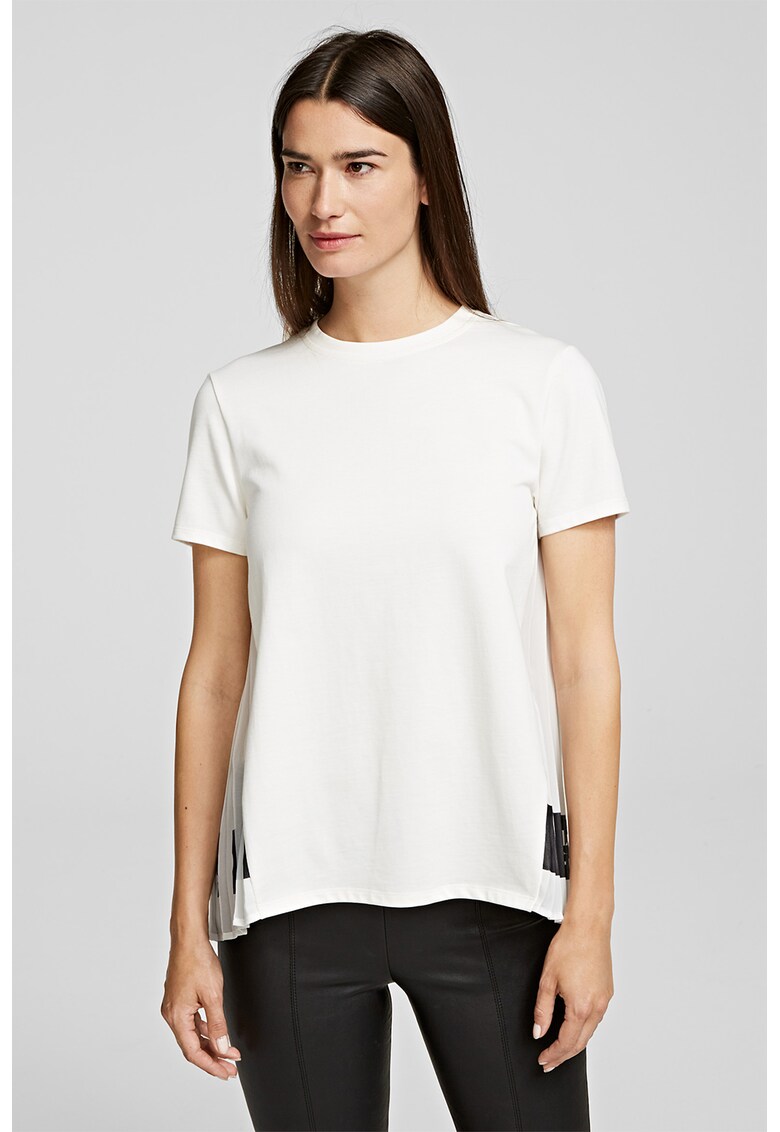 Tricou cu decolteu la baza gatului si pliuri pe partea din spate