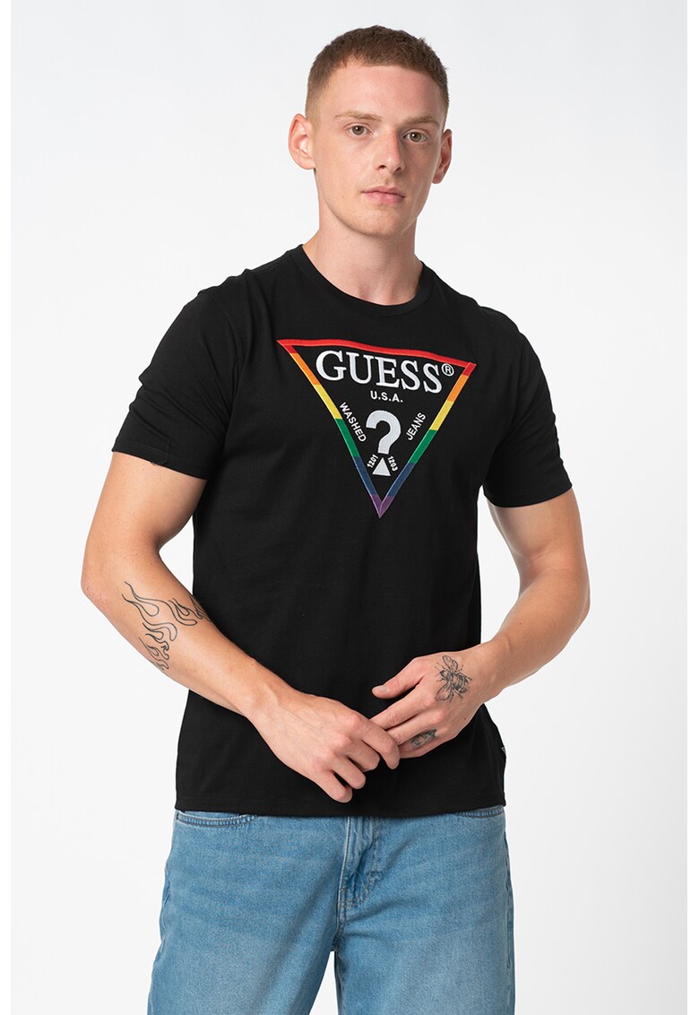 Tricou cu decolteu la baza gatului si imprimeu logo