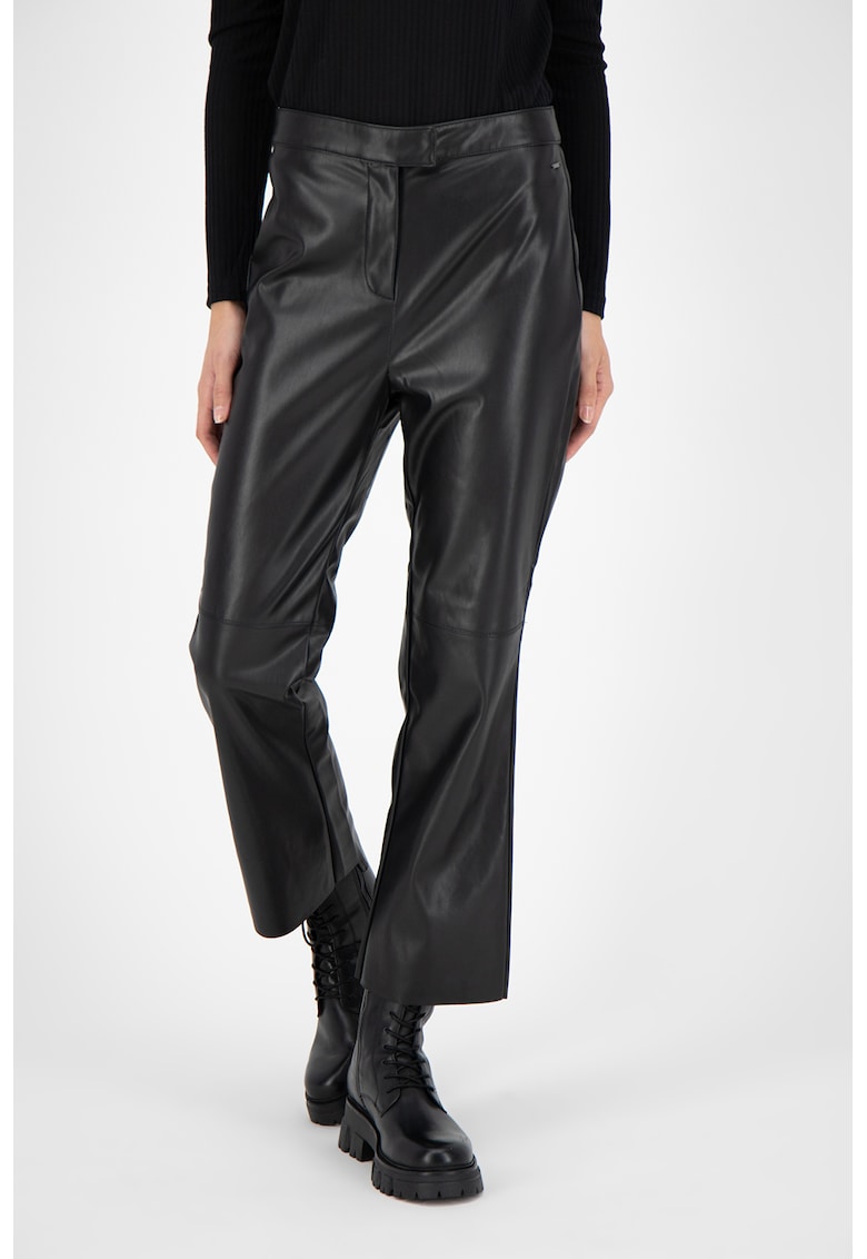 Pantaloni crop de piele ecologica