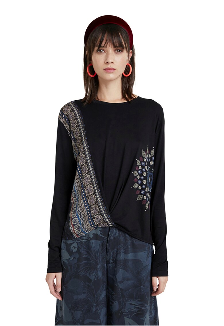Bluza cu imprimeu grafic