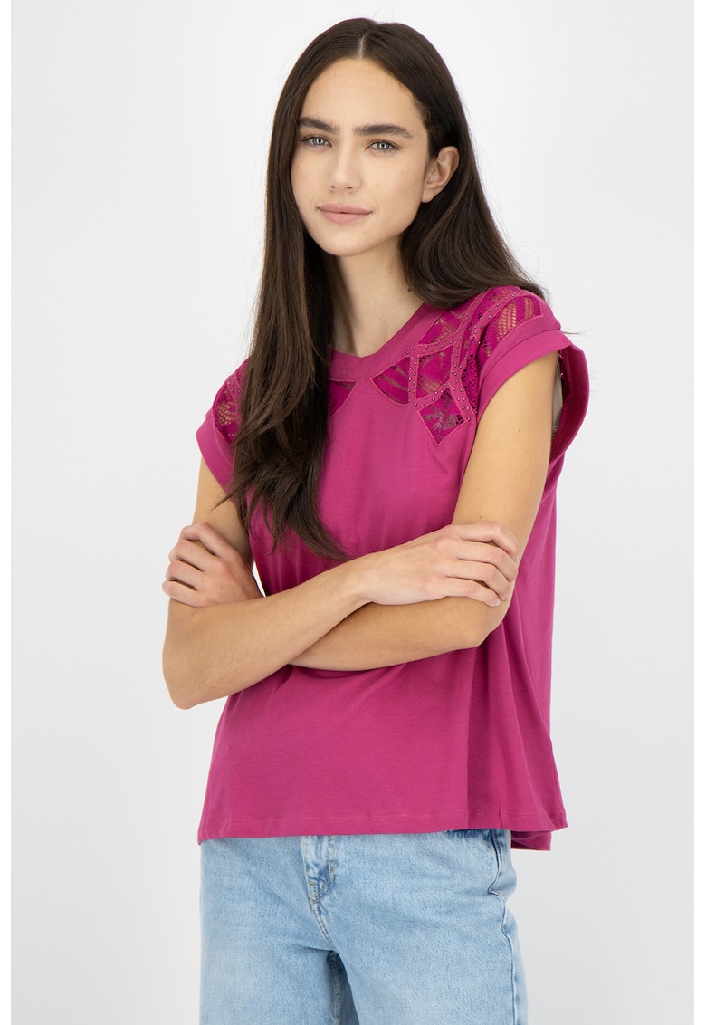 Tricou cu insertii din dantela