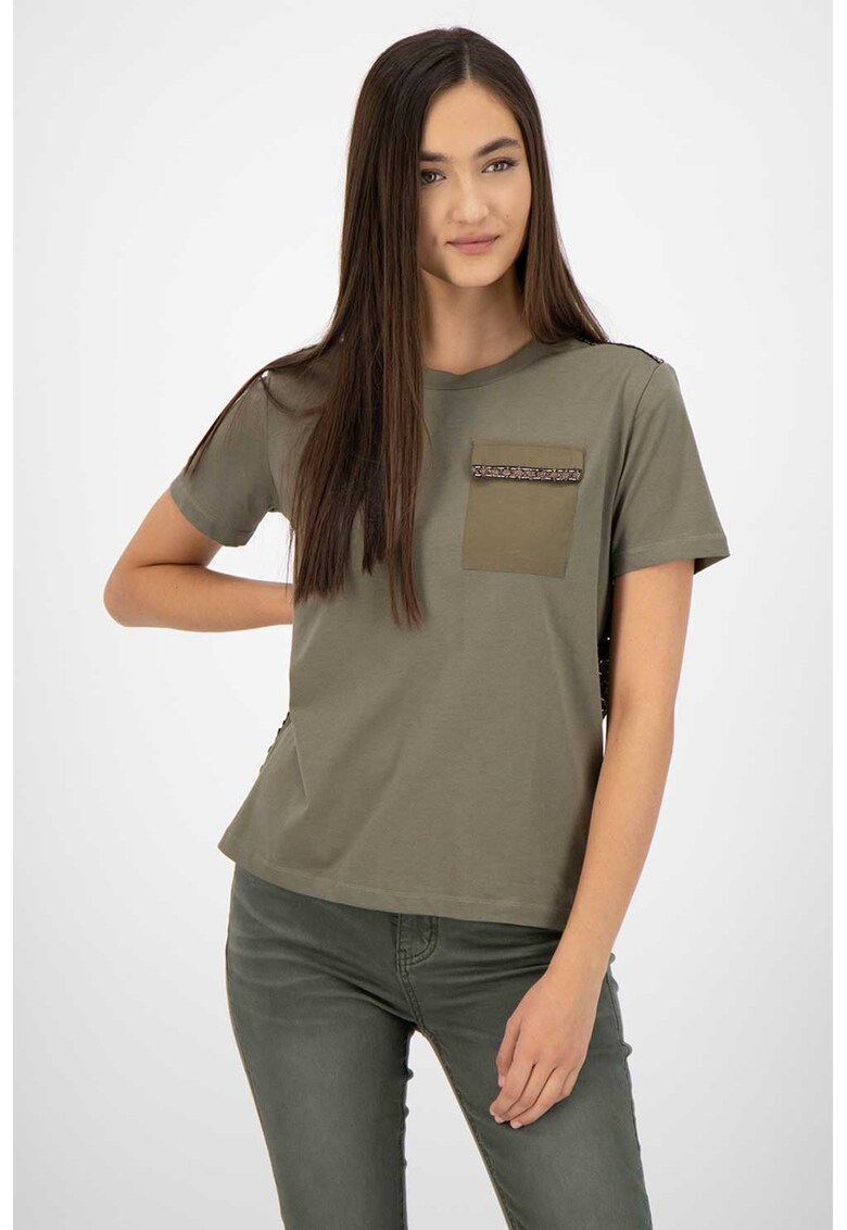 Tricou cu partea din spate crosetata
