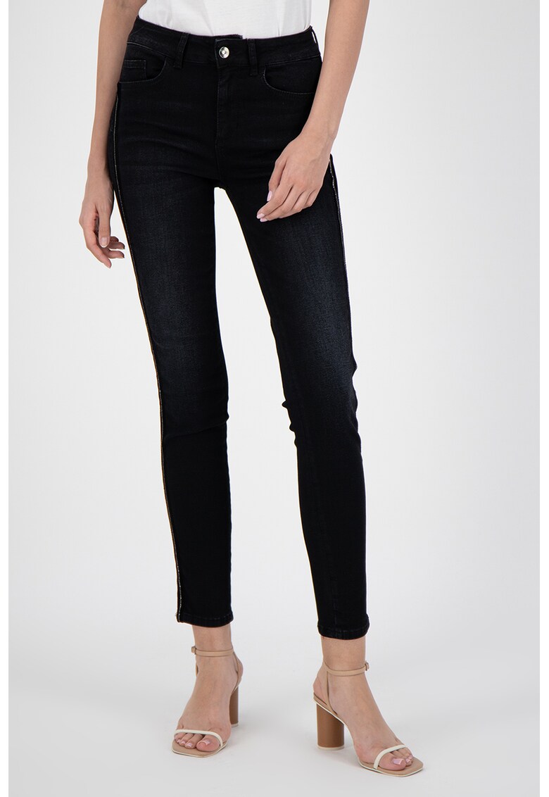 Blugi skinny cu strasuri