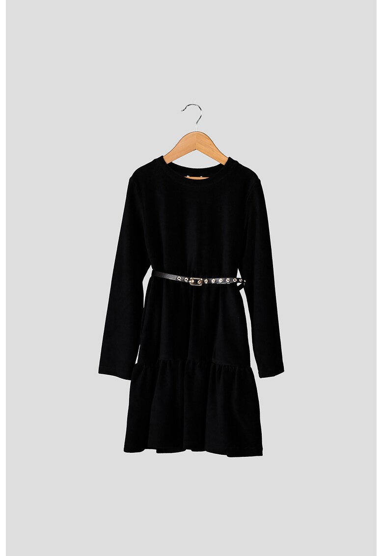 Rochie evazata cu o curea