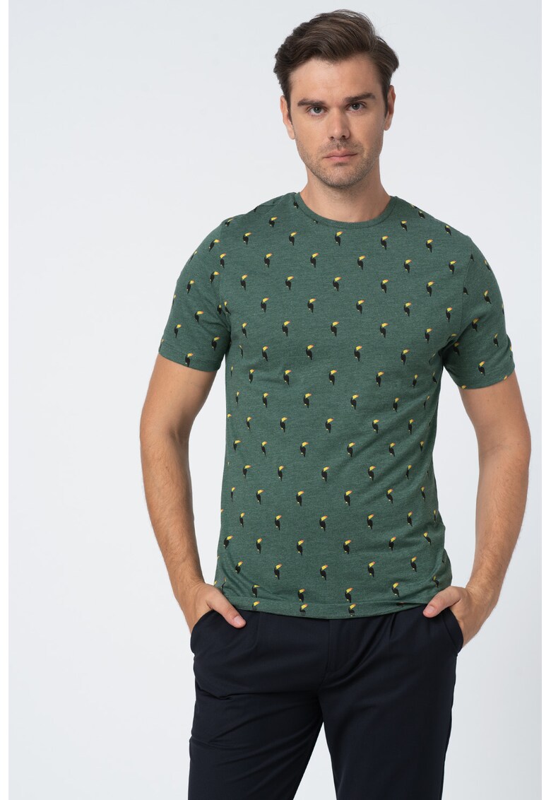 Tricou cu model grafic