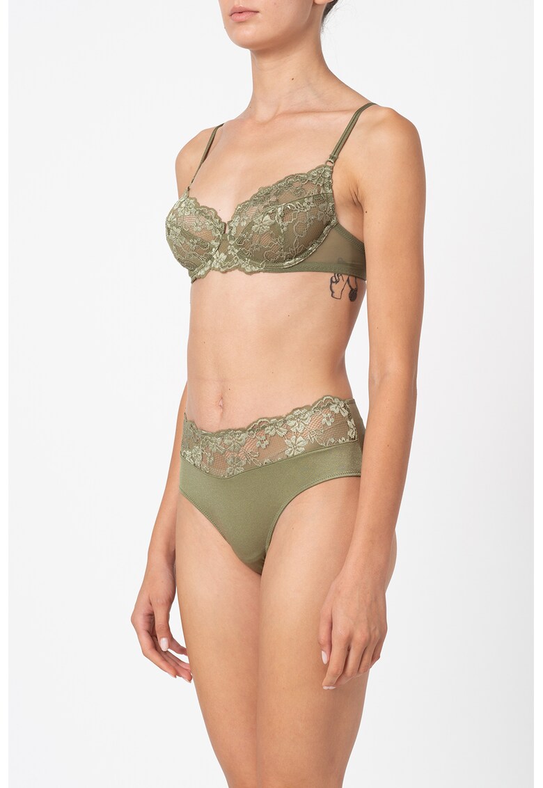 Sutien din dantela cu sustinere metalica