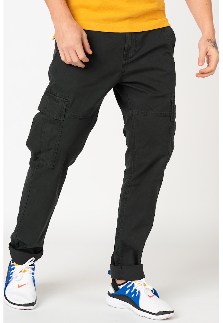 Pantaloni cargo conici