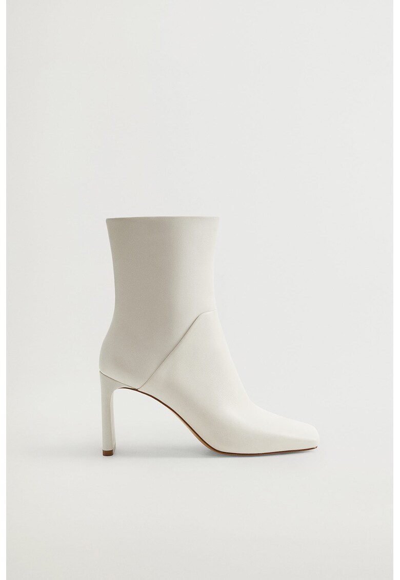 Botine din piele cu varf patrat Font