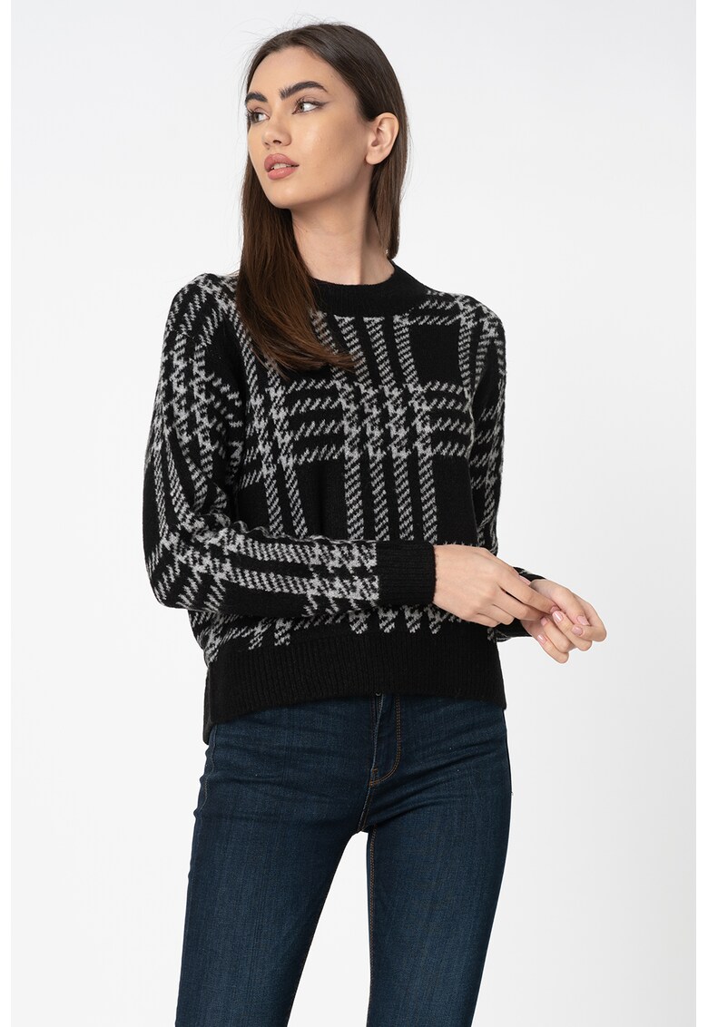 Pulover cu decolteu la baza gatului si aspect de tricot fin Shotgun