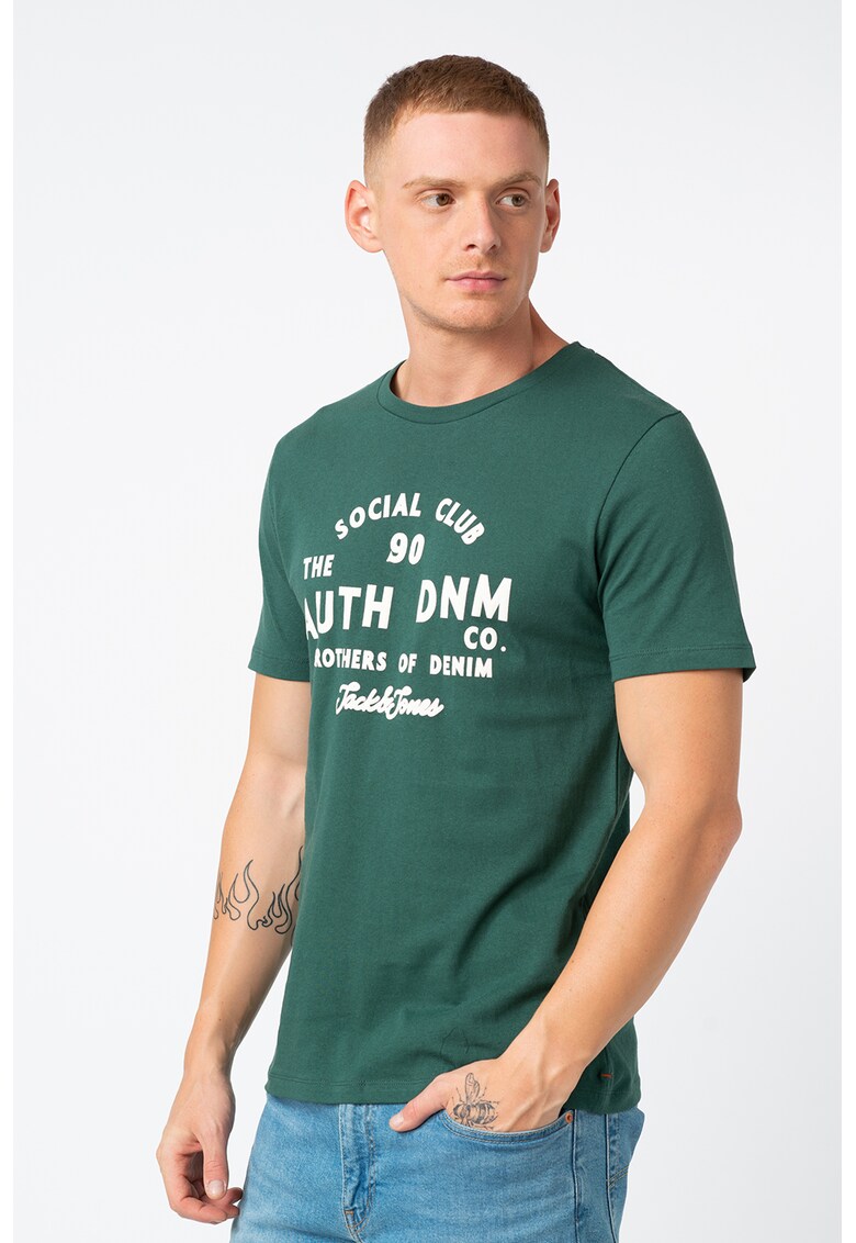 Tricou cu decolteu la baza gatului si imprimeu text