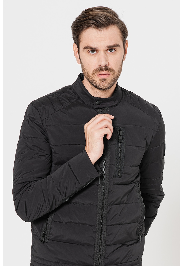CALVIN KLEIN JEANS Calvin Klein – Олекотено капитонирано яке с ниска яка за Мъже CALVIN KLEIN JEANS Calvin Klein – Олекотено капитонирано яке с ниска яка за Мъже