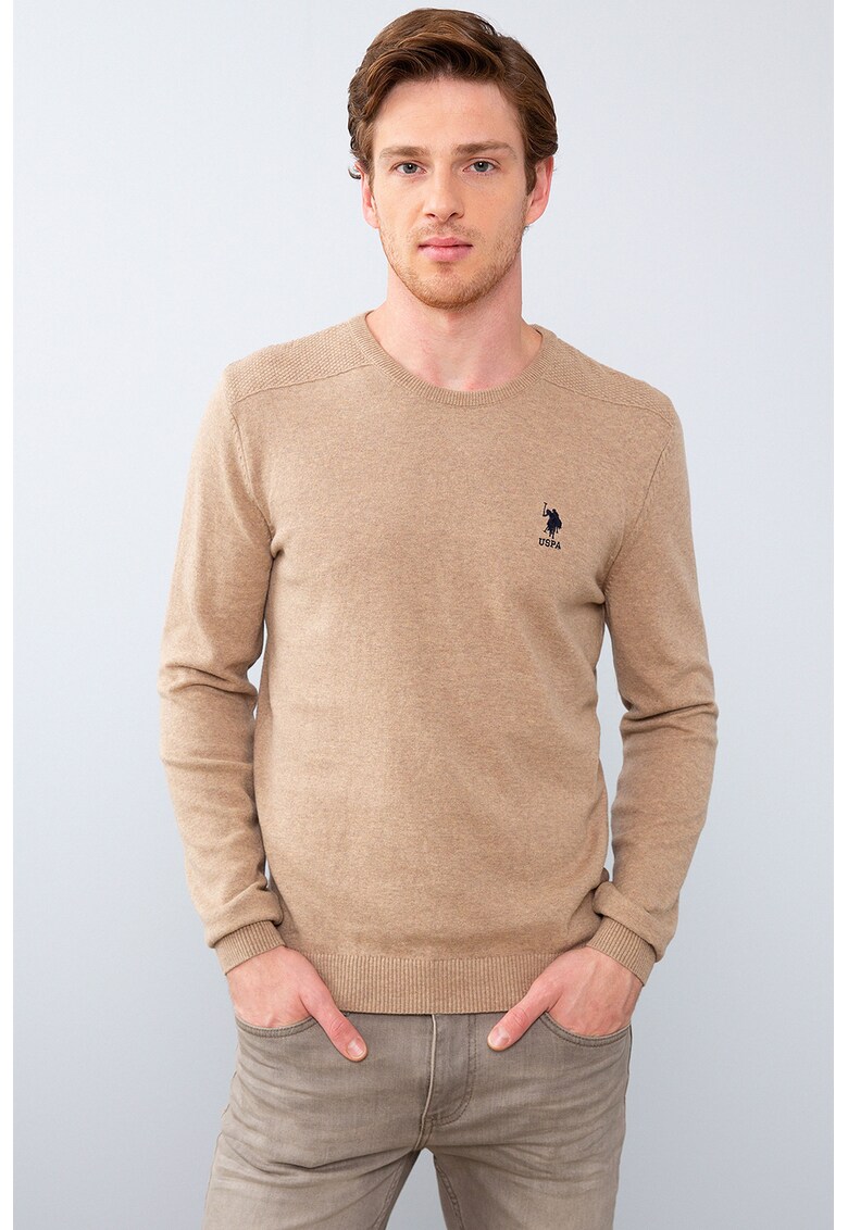 Pulover tricotat fin cu logo brodat pe piept