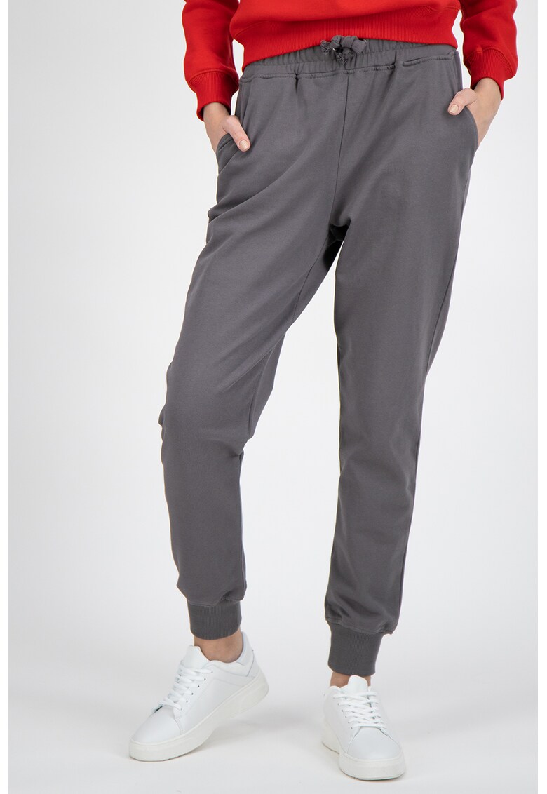 Pantaloni sport conici cu snururi in talie