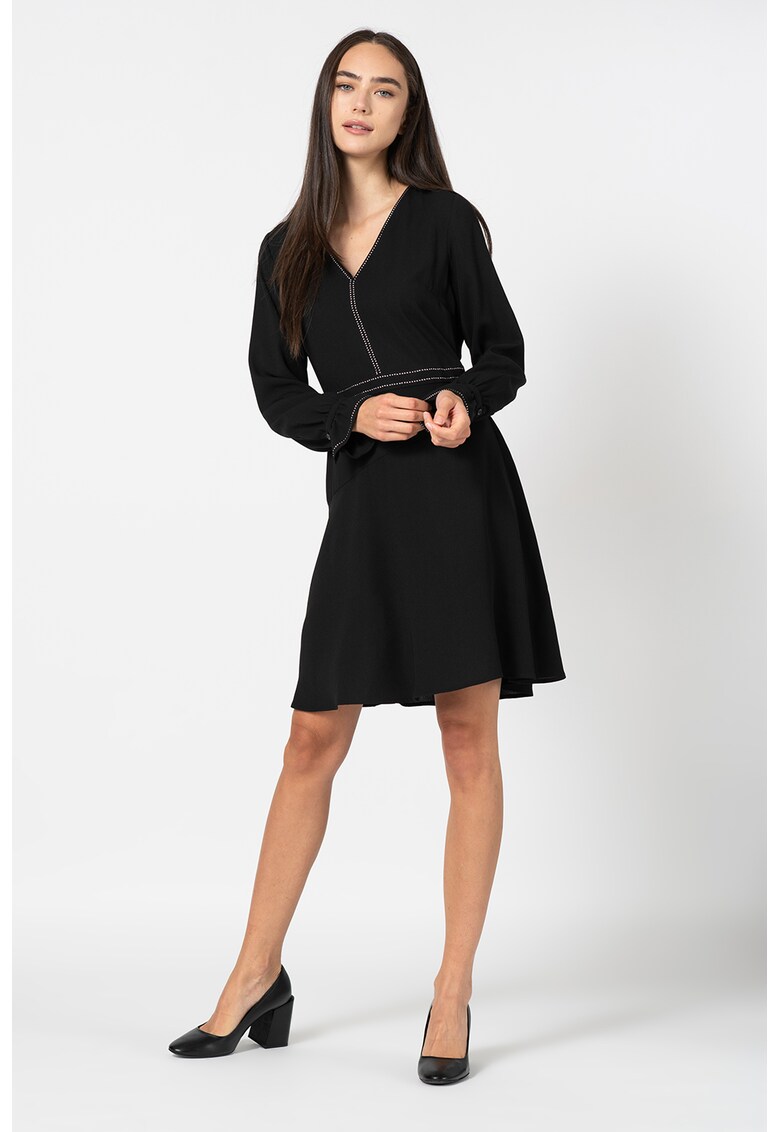 Rochie mini evazata cu decolteu in V