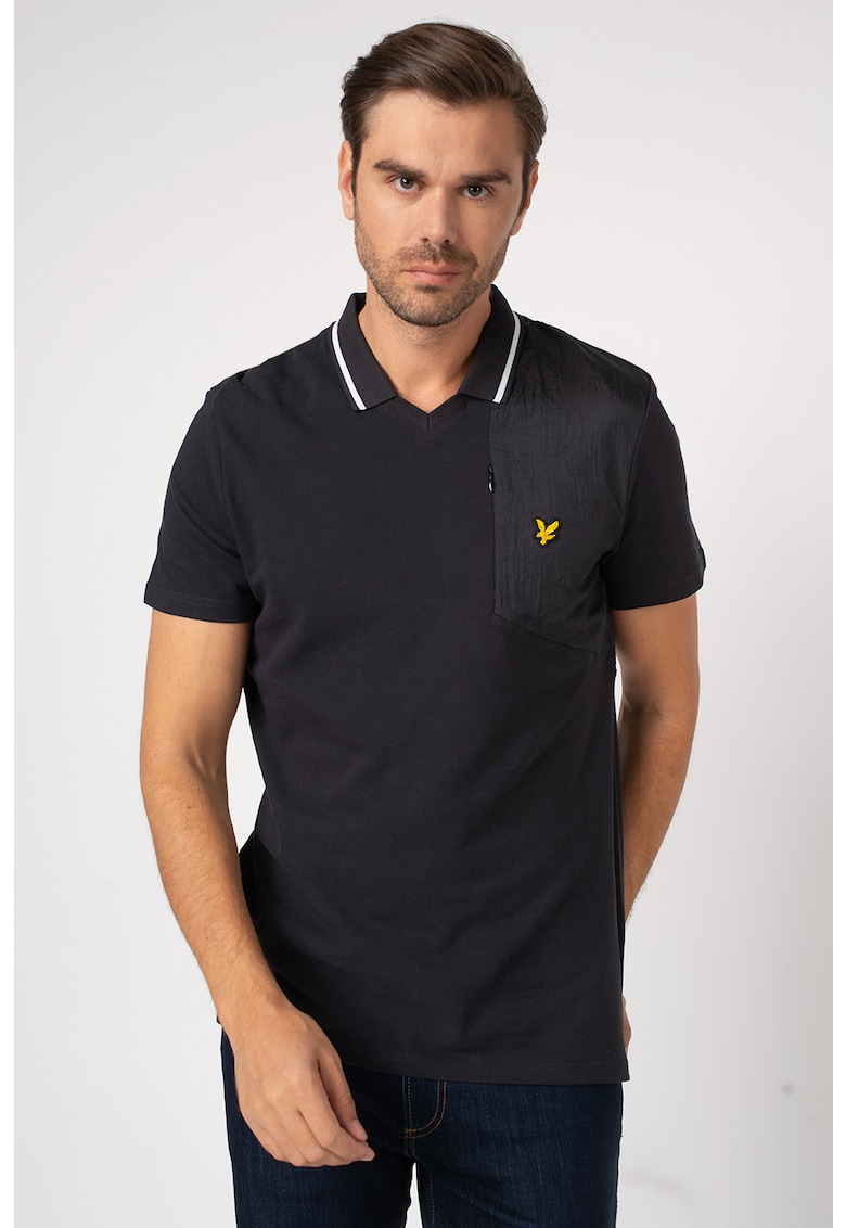 Tricou polo cu slituri laterale