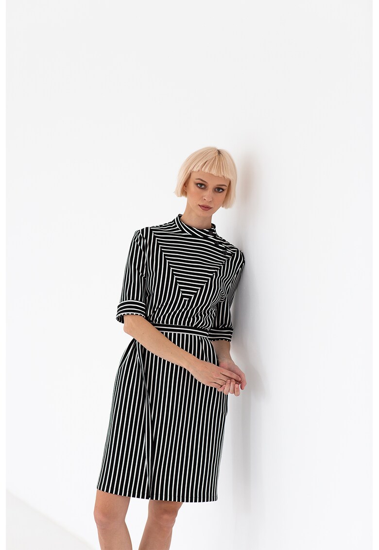 Rochie mini cu buzunare laterale