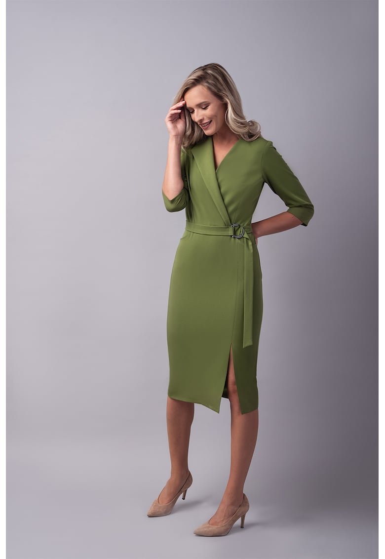 Rochie cu croiala petrecuta si slit lateral