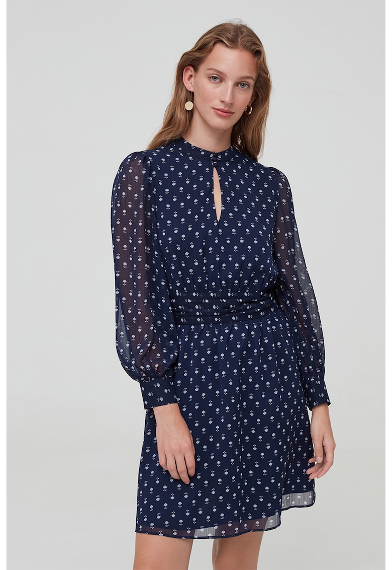 Rochie mini evazata cu decupaj
