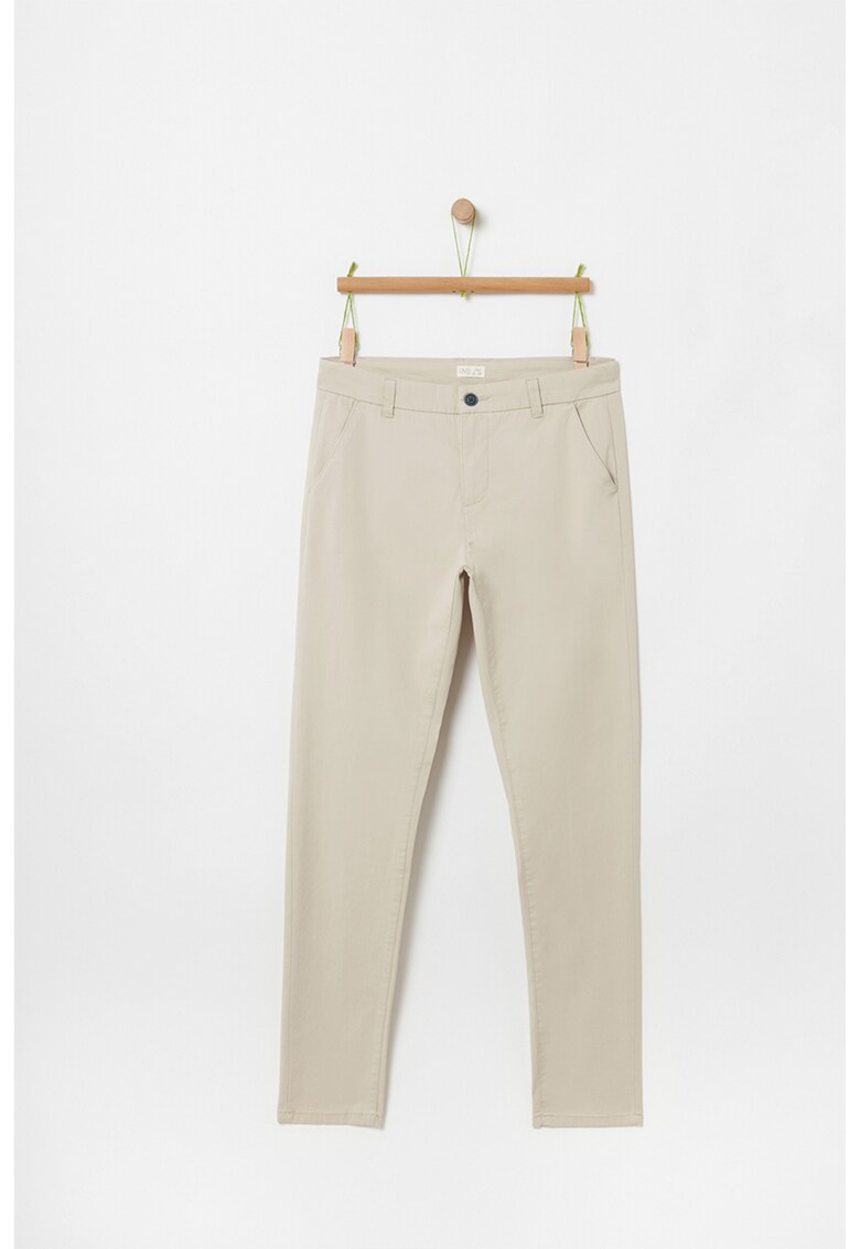 Pantaloni chino conici