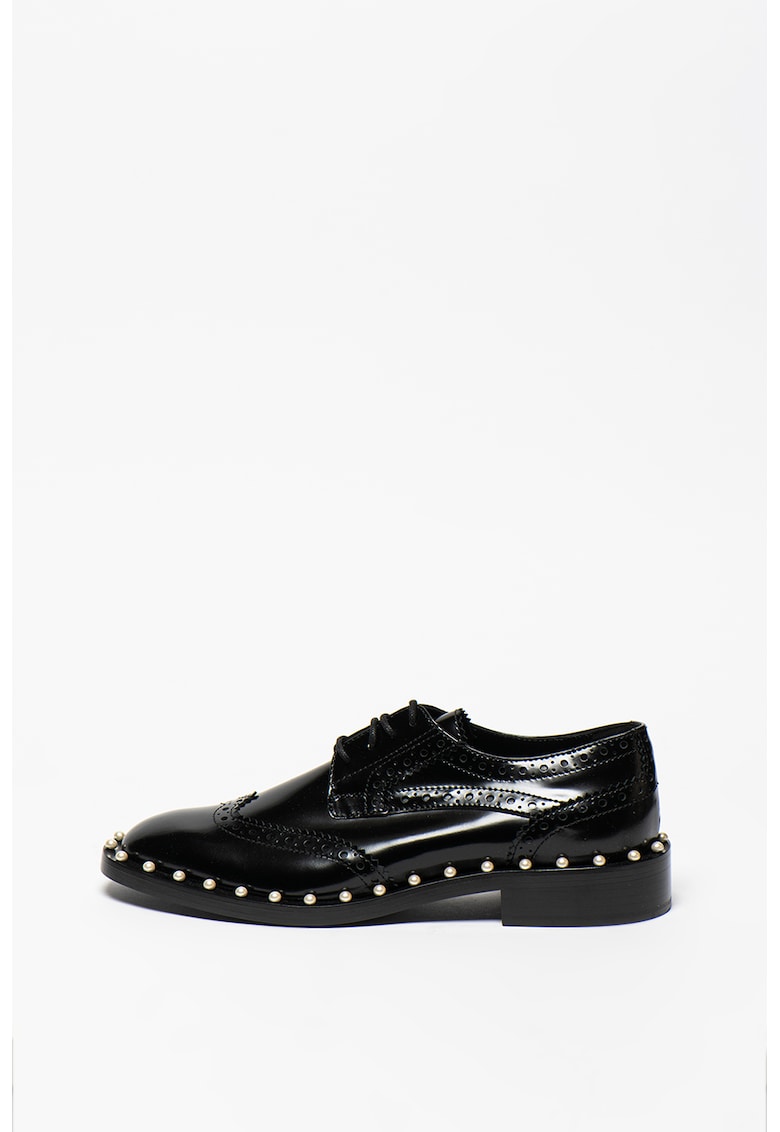 Pantofi din piele cu model brogue si decorati cu perle Stringata