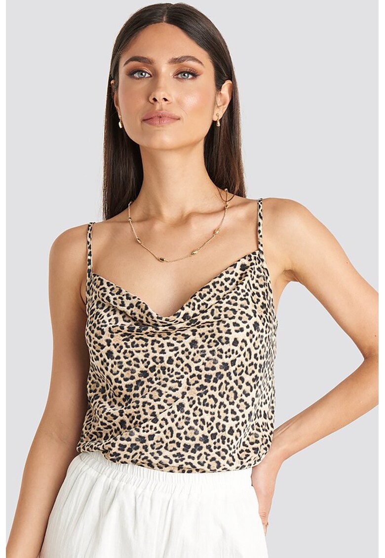 Top cu decolteu drapat si animal print