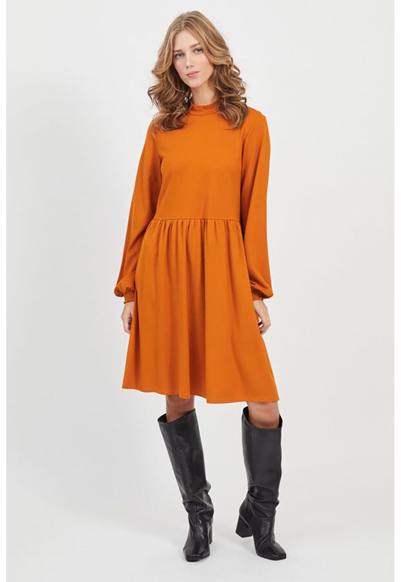 Rochie midi evazata cu guler scurt