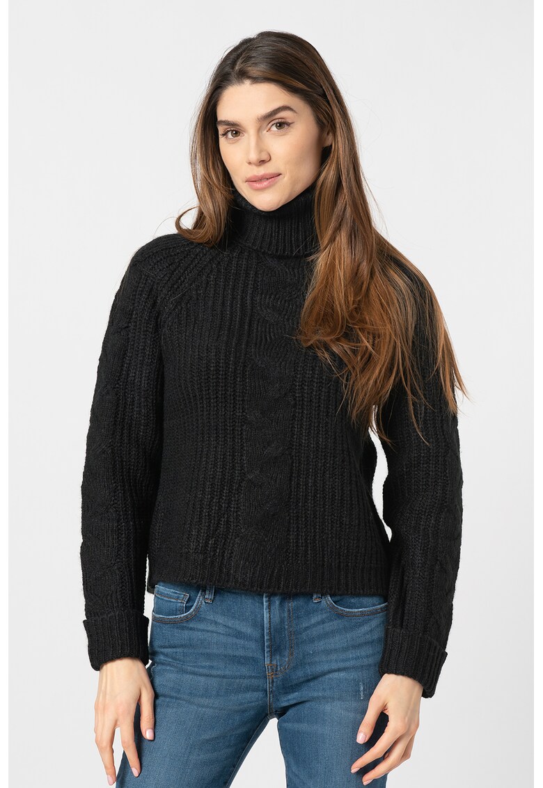 Pulover tricotat fin cu guler inalt Daisy