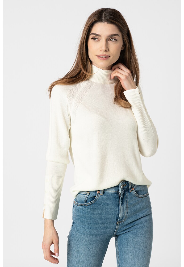 Pulover cu guler inalt si maneci raglan