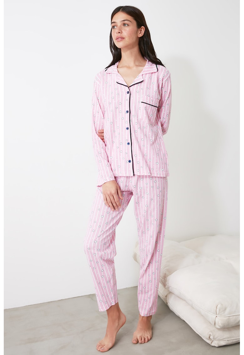 Pijama cu model in dungi si imprimeu cu inimi