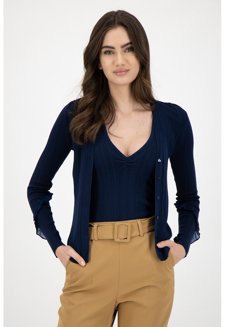 Collapse I doubt it Inlay Set de cardigan si top tricotat fin - Femei - Imbracaminte/pulovere si cardigane Collapse I doubt it Inlay Set de cardigan si top tricotat fin - Femei - Imbracaminte/pulovere si cardigane
