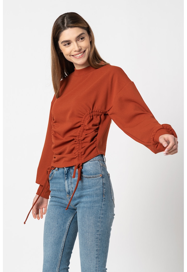 Pulover crop cu model drapat