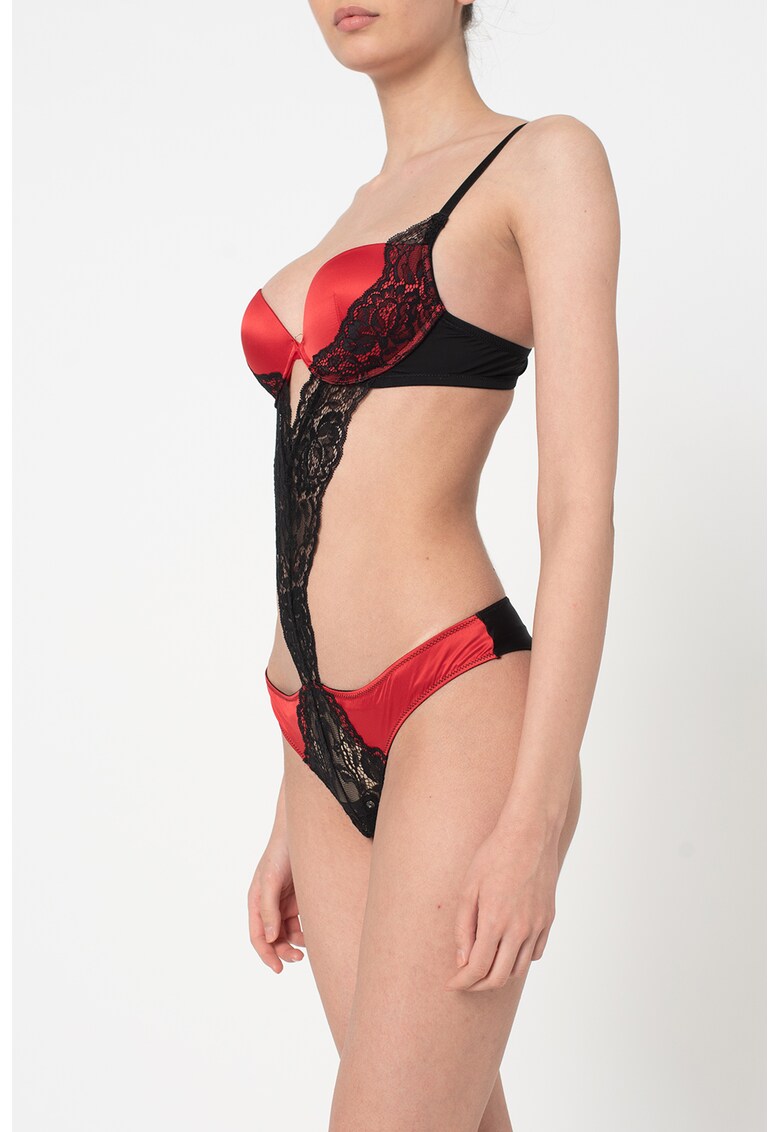 Body cu insertii de dantela