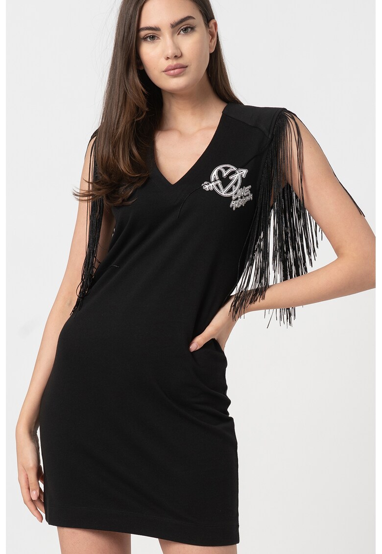 Rochie cu decolteu in V si maneci cu franjuri