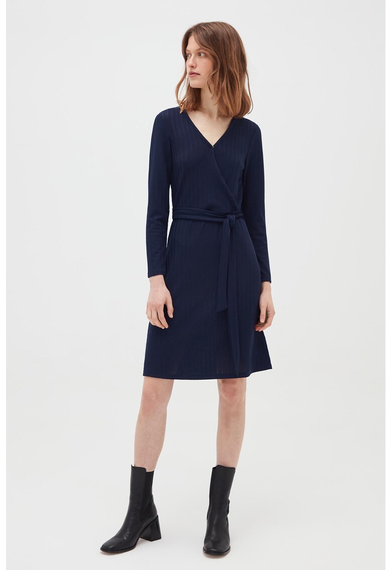 Rochie cu model petrecut si cordon in talie