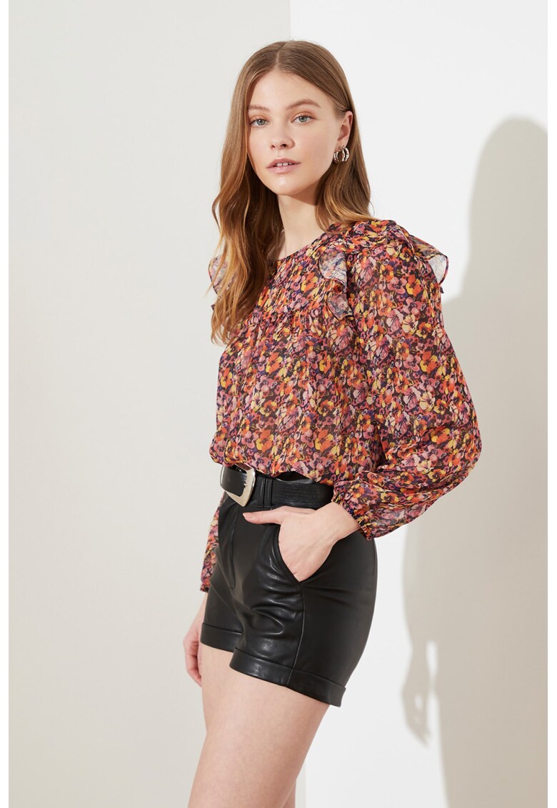 Bluza vaporoasa cu model floral imagine Black Friday 2021